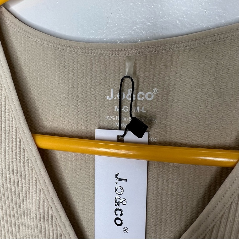 J.o & co Ribbed Tank - Picture 3 of 5